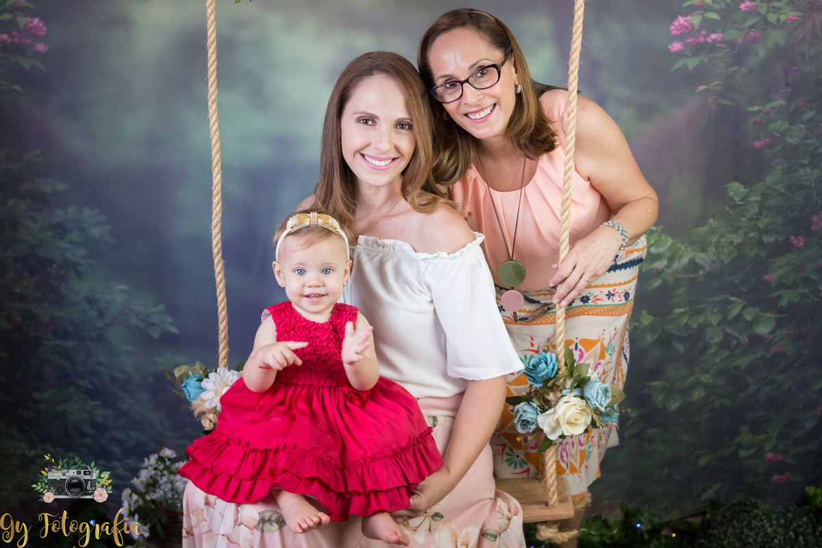 Ensaio de dia das mães em londrina. Fotografa de família em estúdio.