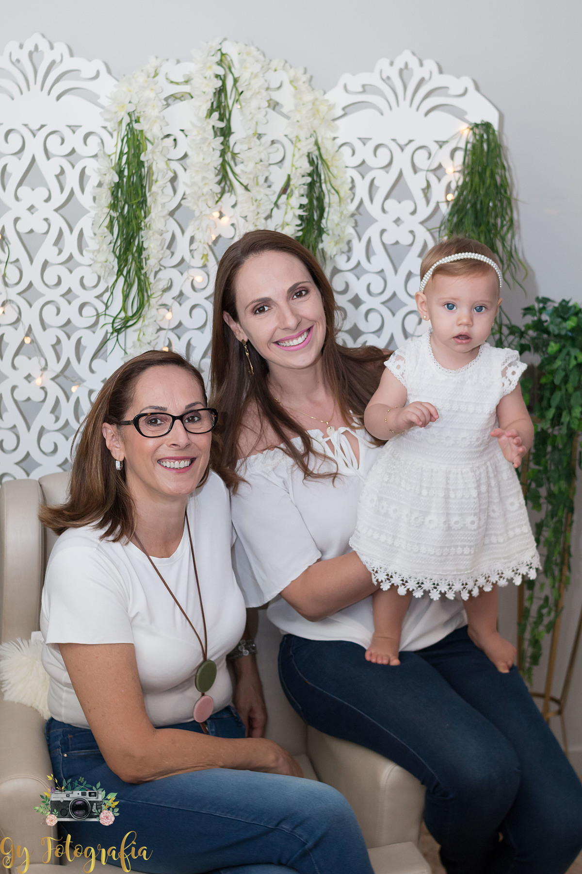 Ensaio de dia das mães em londrina. Fotografa de família em estúdio.