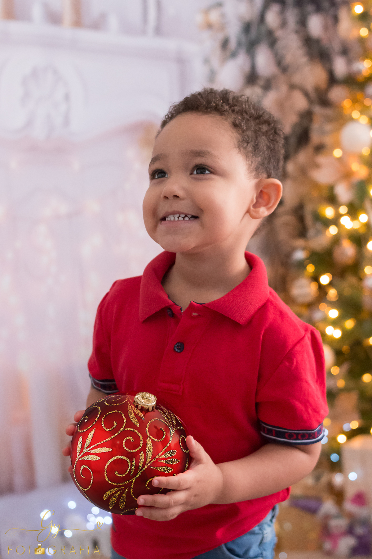 Mini ensaio de natal barato em londrina. Fotografo em londrina especializado em sessões de fotos de bebês e crianças. 