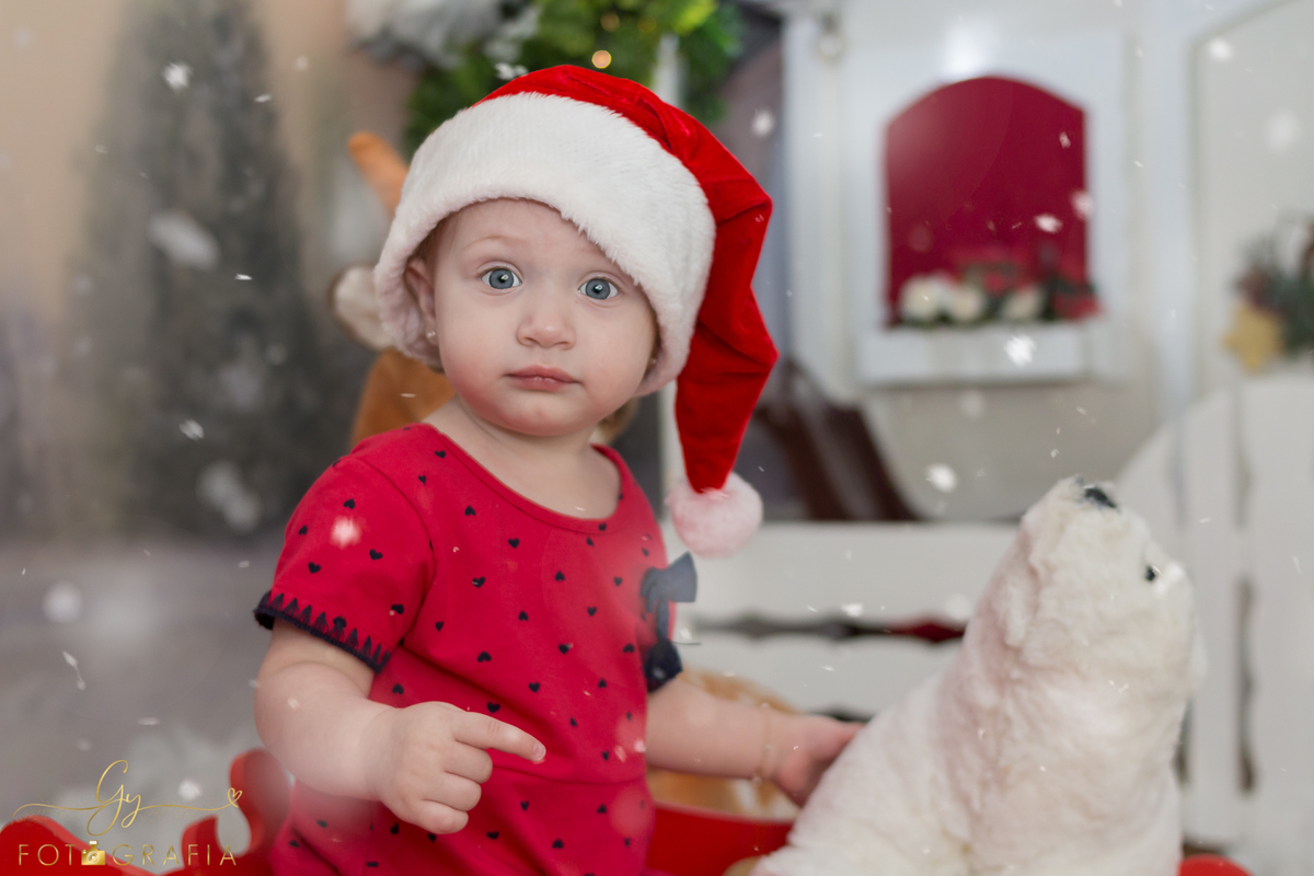 Mini ensaio de natal em londrina. Fotografo em londrina especializado em sessões de fotos de bebês e crianças. 