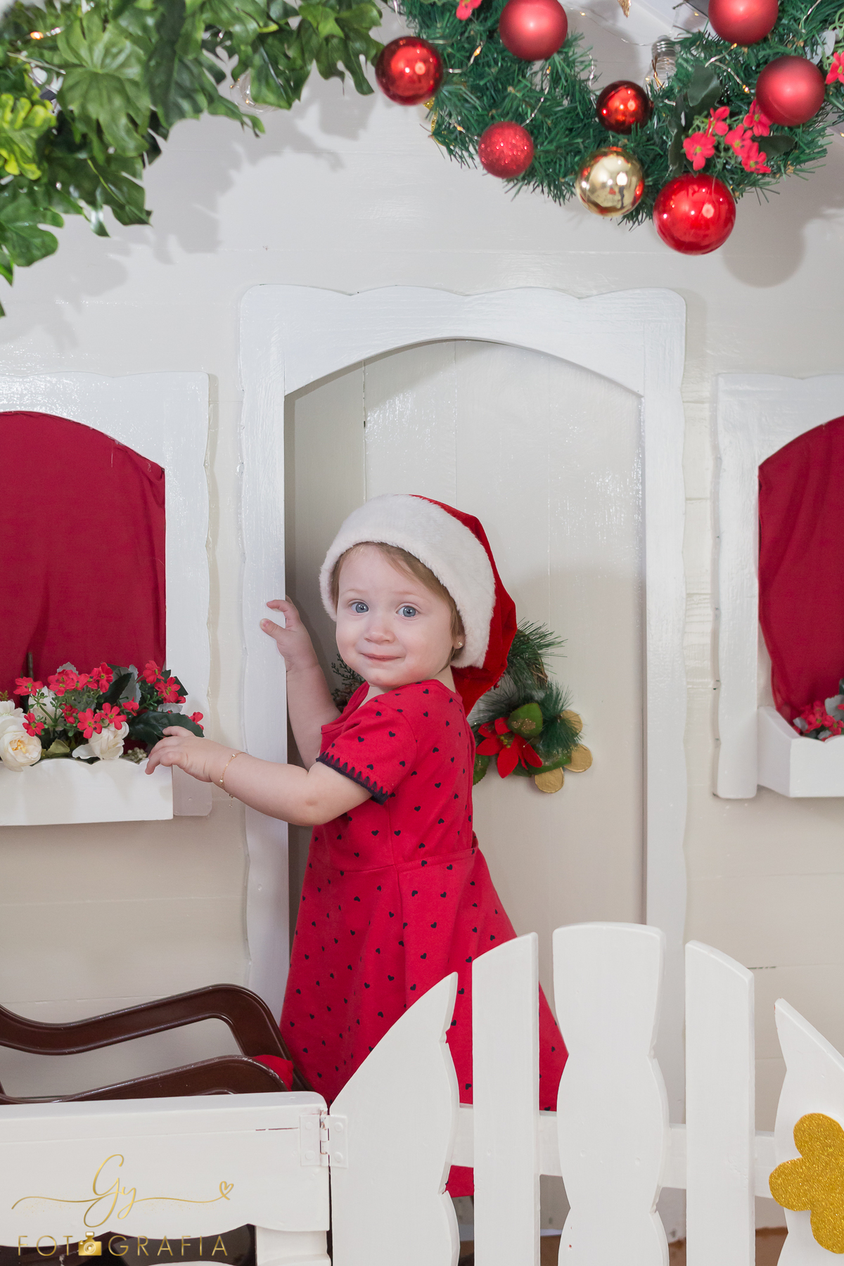 Mini ensaio de natal em londrina. Fotografo em londrina especializado em sessões de fotos de bebês e crianças. 