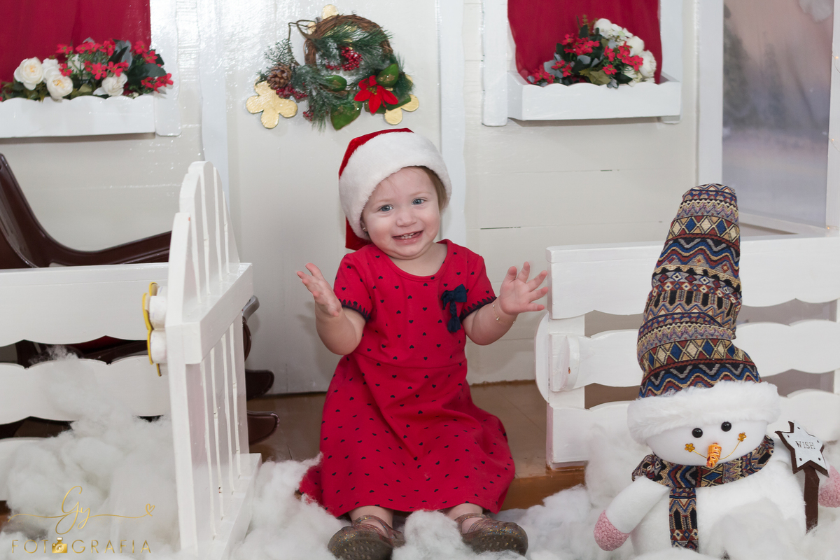 Mini ensaio de natal em londrina. Fotografo em londrina especializado em sessões de fotos de bebês e crianças. 