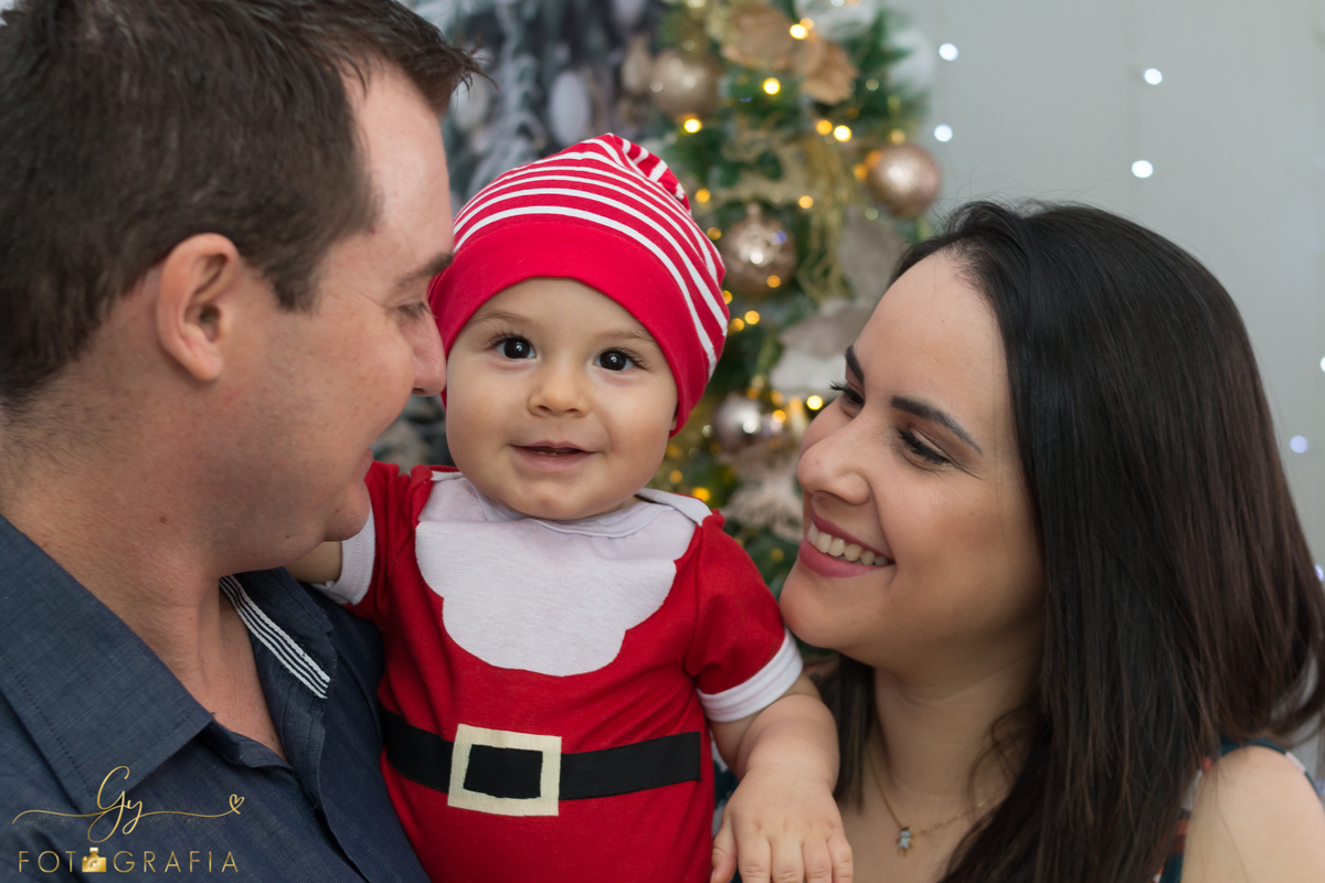 Mini ensaio de natal. Fotografo em Londrina especializado em ensaios de bebes e crianças.