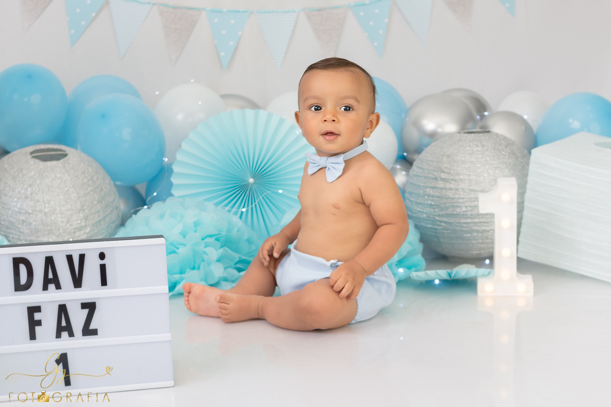 Smash the cake em estudio. Ensaio do primeiro aniversário.
fotógrafo e Londrina especializado em ensaio de bebes e crianças! Momento registrado pela fotografa Giscellayne - Gy Fotografia
