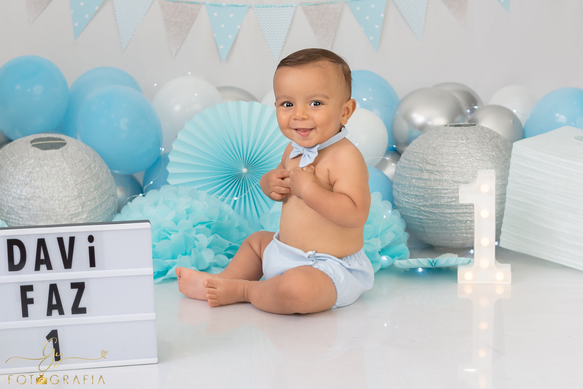 Smash the cake em estudio. Ensaio do primeiro aniversário.
fotógrafo e Londrina especializado em ensaio de bebes e crianças! Momento registrado pela fotografa Giscellayne - Gy Fotografia