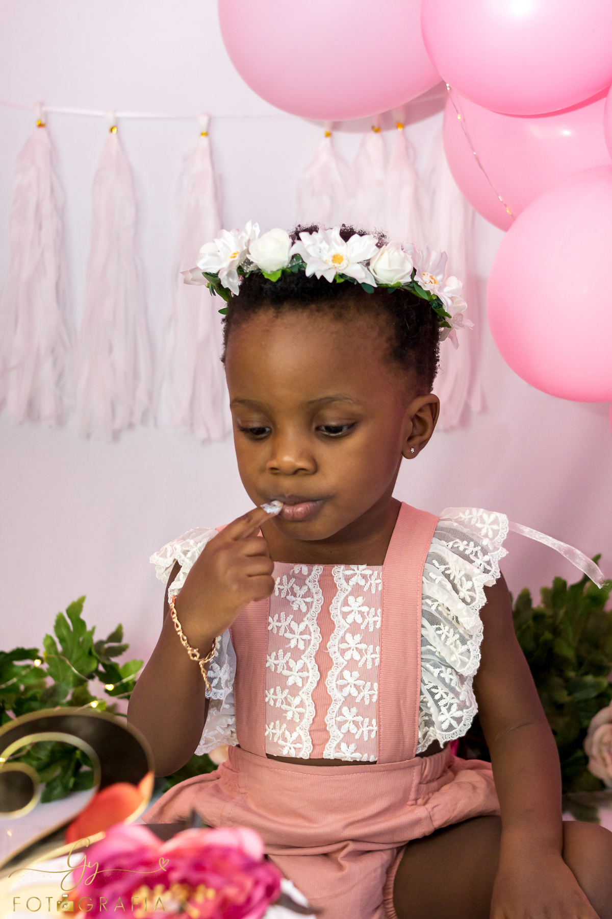 Smash the cake de 2 anos. Fotografo em Londrina