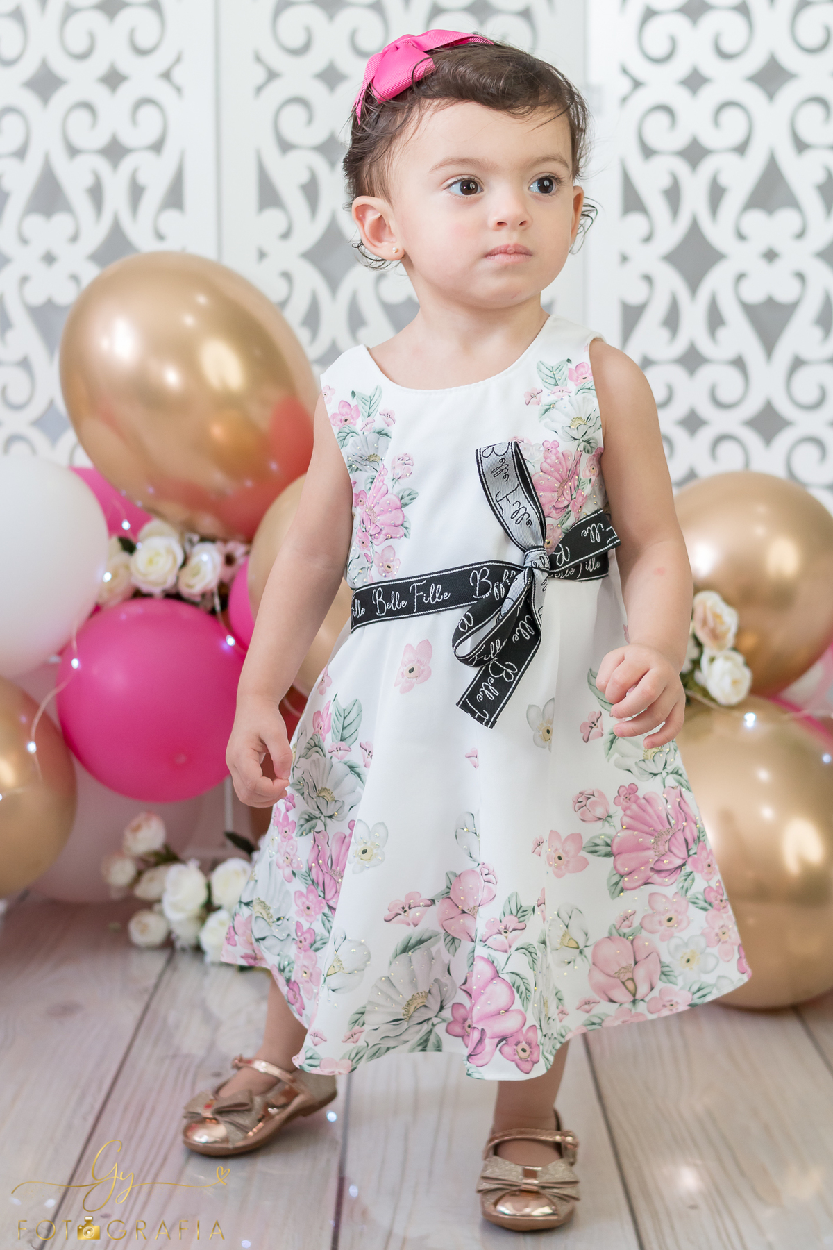 Ensaio Smash the Fruit da Alice. Fotografo em Londrina especializado em ensaios de bebês e crianças. Momento registrado pela fotografa Giscellayne - Gy Fotografia.