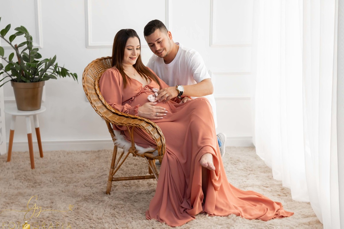 Ensaio Gestante em estudio.
A doce espera. Fotografo em Londrina especializado em gestante. Momento registrado pela fotografa Giscellayne - Gy Fotografia.