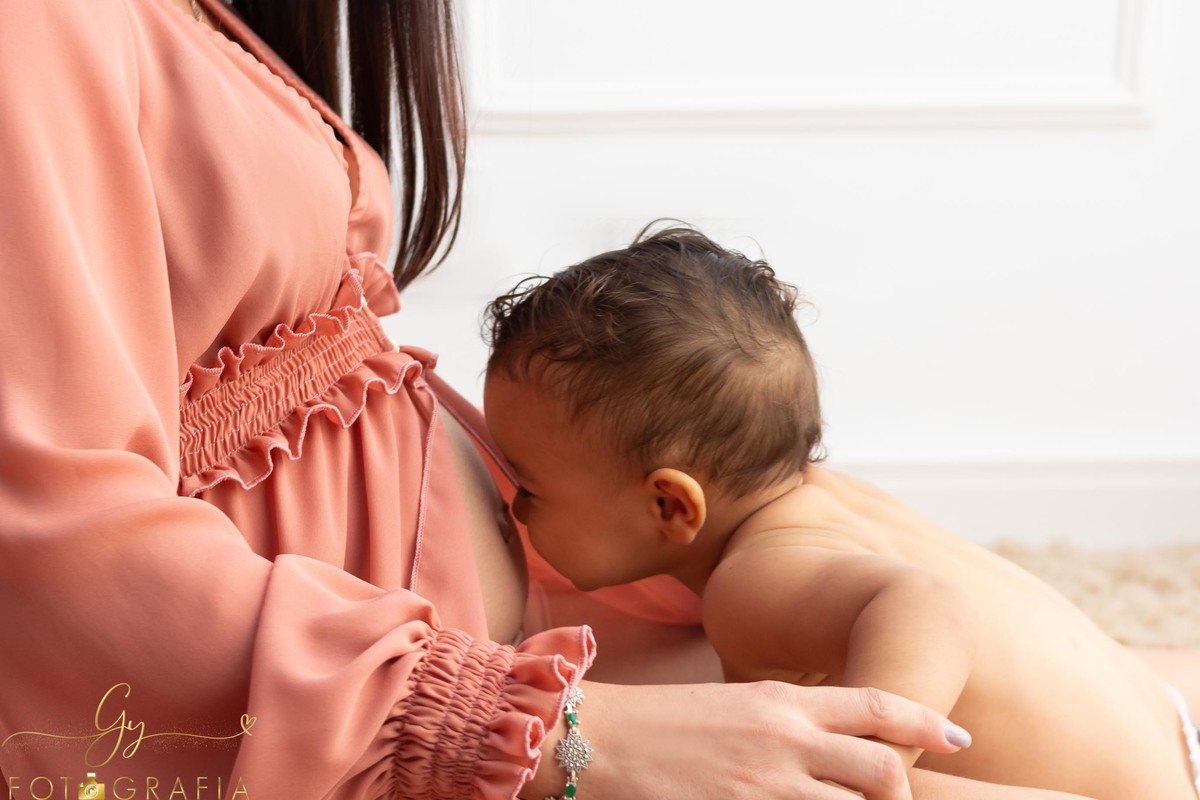 Acompanhamento ensaio de gestante. Fotografo especializado em gestante . Momento registrado pela fotografa Giscellayne - Gy Fotografia. Fotografo em Londrina.
