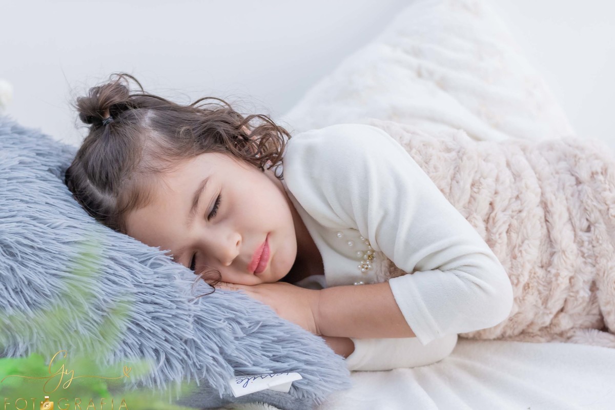 Mamãe anja! Asa de anjo dispoível para sessão de fotos. Mini ensaio de dia das mães, fotografo em Londrina especializado em ensaios de gestantes, bebes e crianças. Momento registrado pela fotografa Giscellayne | Gy fotografia