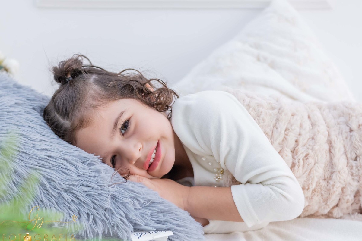 Mamãe anja! Asa de anjo dispoível para sessão de fotos. Mini ensaio de dia das mães, fotografo em Londrina especializado em ensaios de gestantes, bebes e crianças. Momento registrado pela fotografa Giscellayne | Gy fotografia