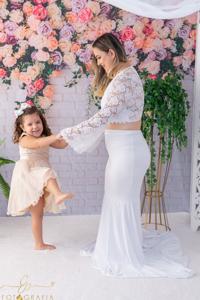 Ensaio de dia das mães.
Fotógrafo em Londrina especializado em bebês e crianças. Momento registrado pela fotógrafa 