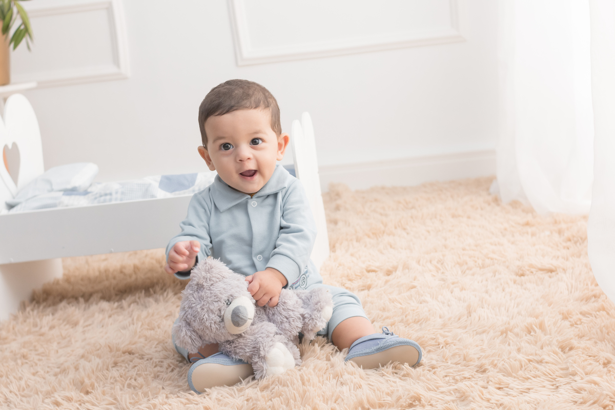 Acompanhamento mensal clean no estudio. cenario simples e clarinho!
Fotografo em Londrina especializado em ensaios de bebês e crianças. Momento registrado pela fotografa Giscellayne | Gy Fotografia