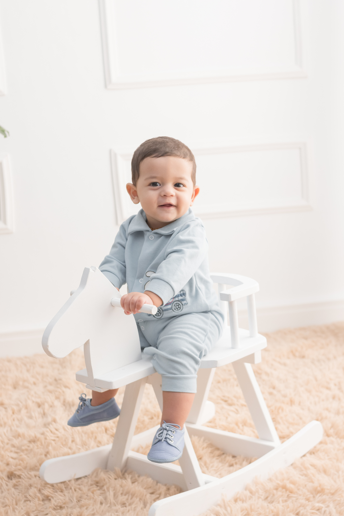 Acompanhamento mensal clean no estudio. cenario simples e clarinho!
Fotografo em Londrina especializado em ensaios de bebês e crianças. Momento registrado pela fotografa Giscellayne | Gy Fotografia