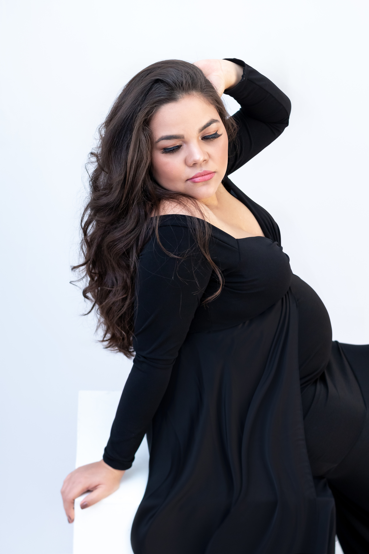 Ensaio da Aline em estúdio. Fotógrafo de gestante em Londrina. Momento registrado pela fotógrafa Giscellayne - Gy fotografia