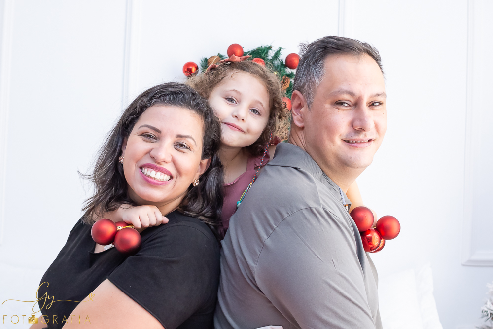 Sarah no seu ensaio de natal!
Sessão de natal com 4 cenários e roupas inclusas! Fotógrafo em Londrina especializado em ensaios de bebês e crianças!
Momento registrado pela fotógrafa Giscellayne | Gy fotografia.