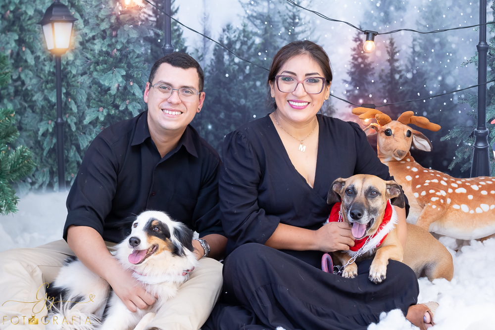 Ensaio de natal com pets! Cachorro!
Sessão de natal com 4 cenários e roupas inclusas! Fotógrafo em Londrina especializado em ensaios de bebês e crianças!
Momento registrado pela fotógrafa Giscellayne | Gy fotografia.