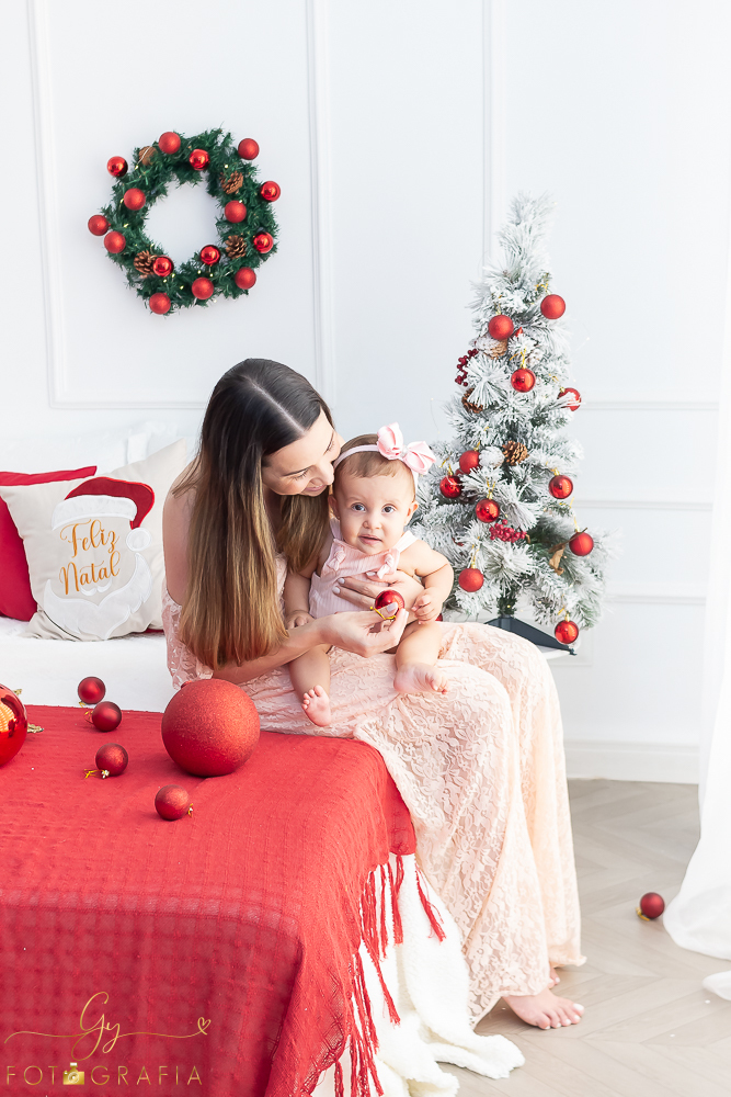 Fotógrafo em Londrina especializado em ensaios de bebês e crianças. Momento registrado pela fotógrafa Giscellayne | Gy fotografia.