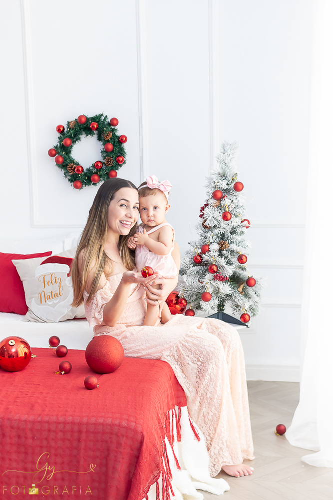 Fotógrafo em Londrina especializado em ensaios de bebês e crianças. Momento registrado pela fotógrafa Giscellayne | Gy fotografia.