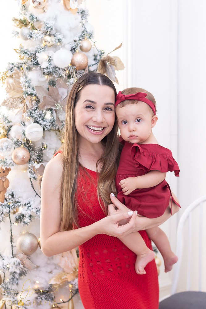 Fotógrafo em Londrina especializado em ensaios de bebês e crianças. Momento registrado pela fotógrafa Giscellayne | Gy fotografia.