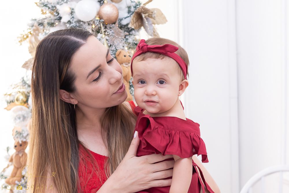 Fotógrafo em Londrina especializado em ensaios de bebês e crianças. Momento registrado pela fotógrafa Giscellayne | Gy fotografia.