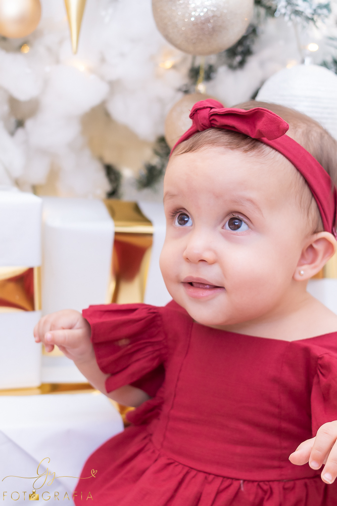 Fotógrafo em Londrina especializado em ensaios de bebês e crianças. Momento registrado pela fotógrafa Giscellayne | Gy fotografia.