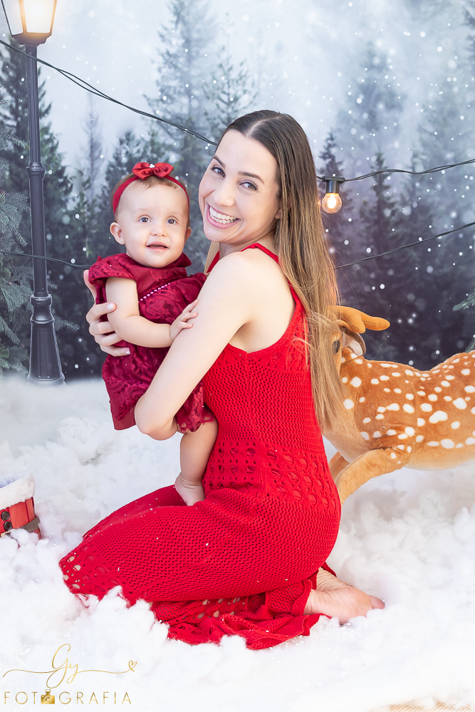 Fotógrafo em Londrina especializado em ensaios de bebês e crianças. Momento registrado pela fotógrafa Giscellayne | Gy fotografia.