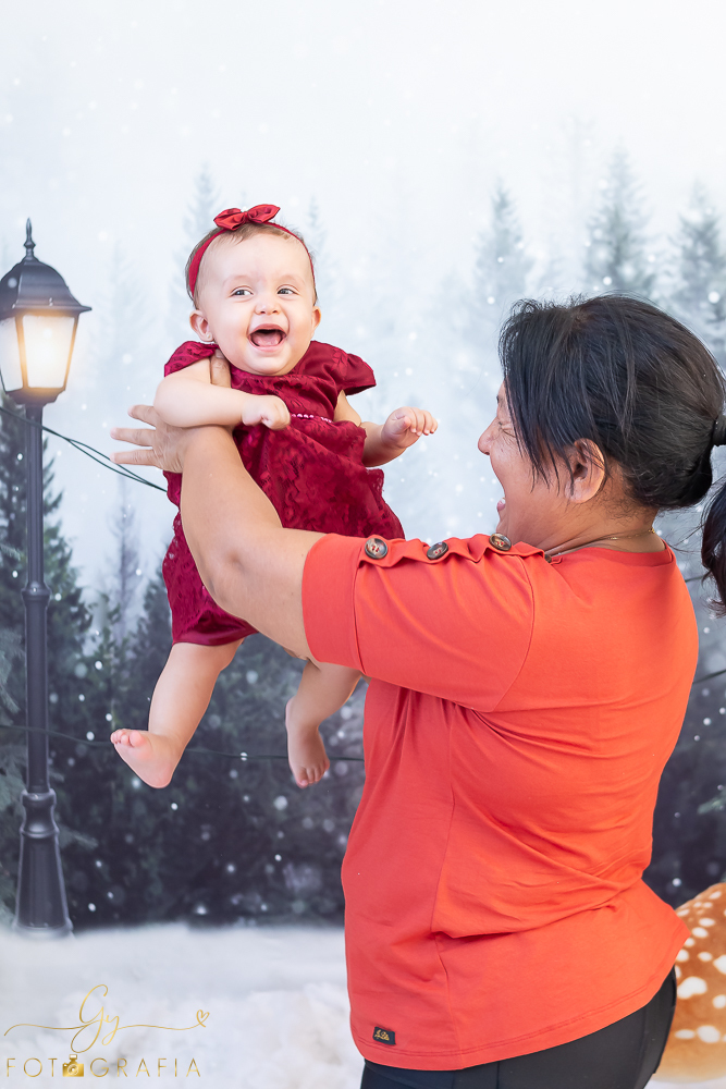 Fotógrafo em Londrina especializado em ensaios de bebês e crianças. Momento registrado pela fotógrafa Giscellayne | Gy fotografia.