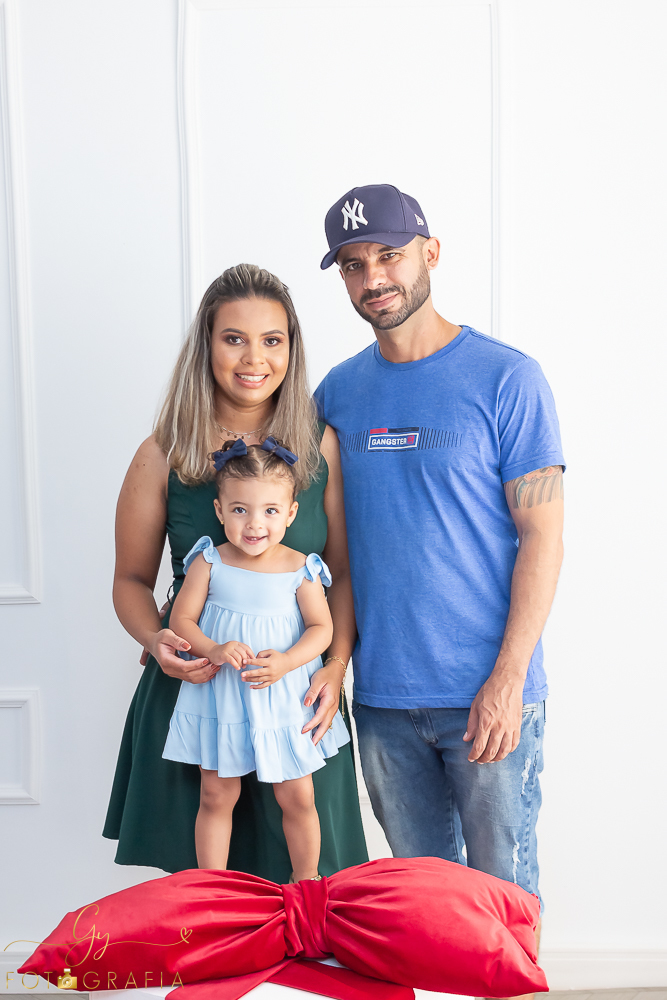 Mini ensaio de natal em Londrina!
Sessão com bebê de 1 ano! 4 cenários, fotos em estúdio.
Fotógrafo em Londrina especializado em ensaios de bebês e crianças. Momento registrado pela fotógrafa Giscellayne | Gy fotografia.
