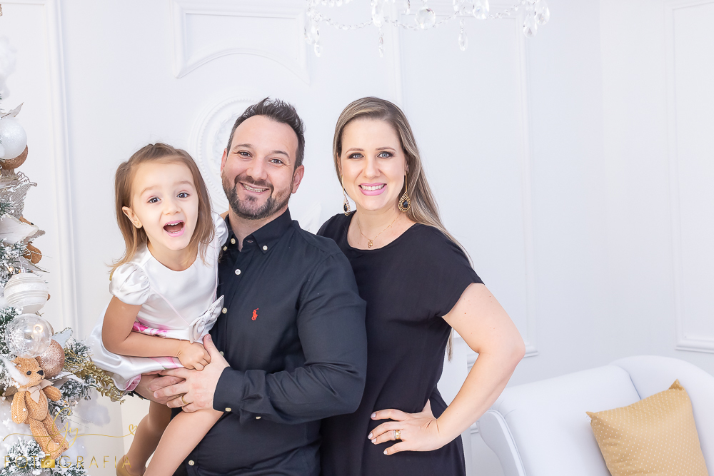 Fotógrafo em londrina especializado em ensaios de bebês e crianças. Momento registrado pela fotógrafa Giscellayne - Gy fotografia!