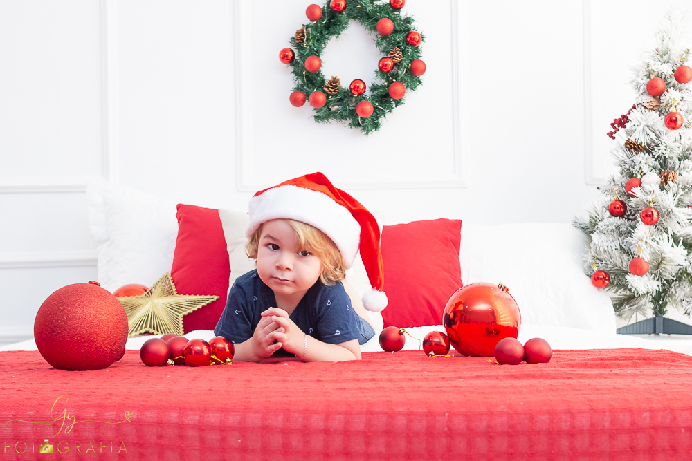 Fotógrafo em londrina especializado em ensaios de bebês e crianças. Momento registrado pela fotógrafa Giscellayne - Gy fotografia!