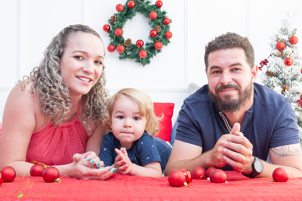 Fotógrafo em londrina especializado em ensaios de bebês e crianças. Momento registrado pela fotógrafa Giscellayne - Gy fotografia!