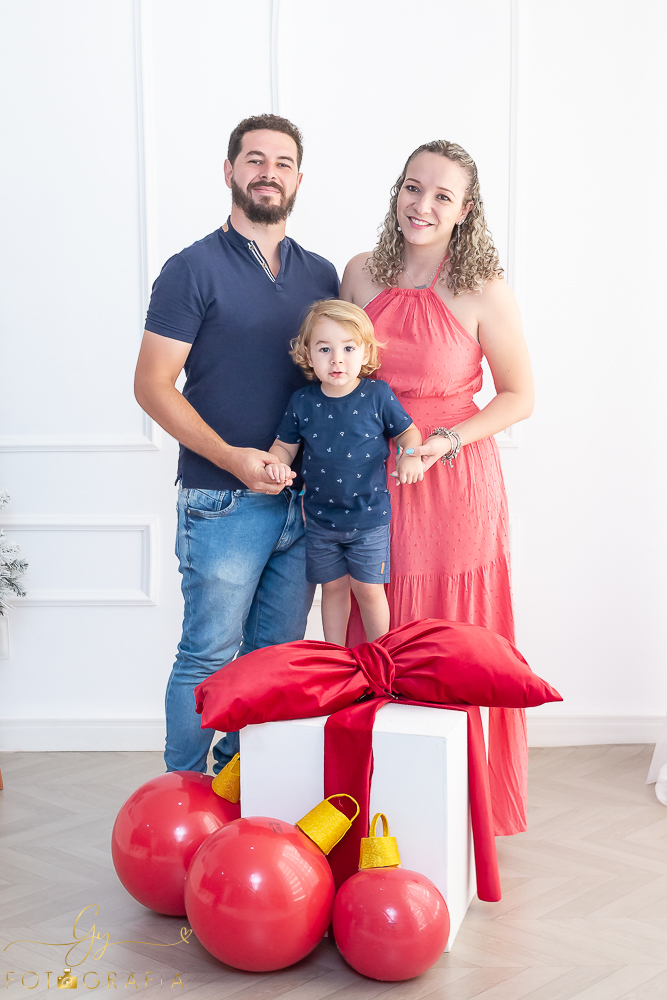 Fotógrafo em londrina especializado em ensaios de bebês e crianças. Momento registrado pela fotógrafa Giscellayne - Gy fotografia!