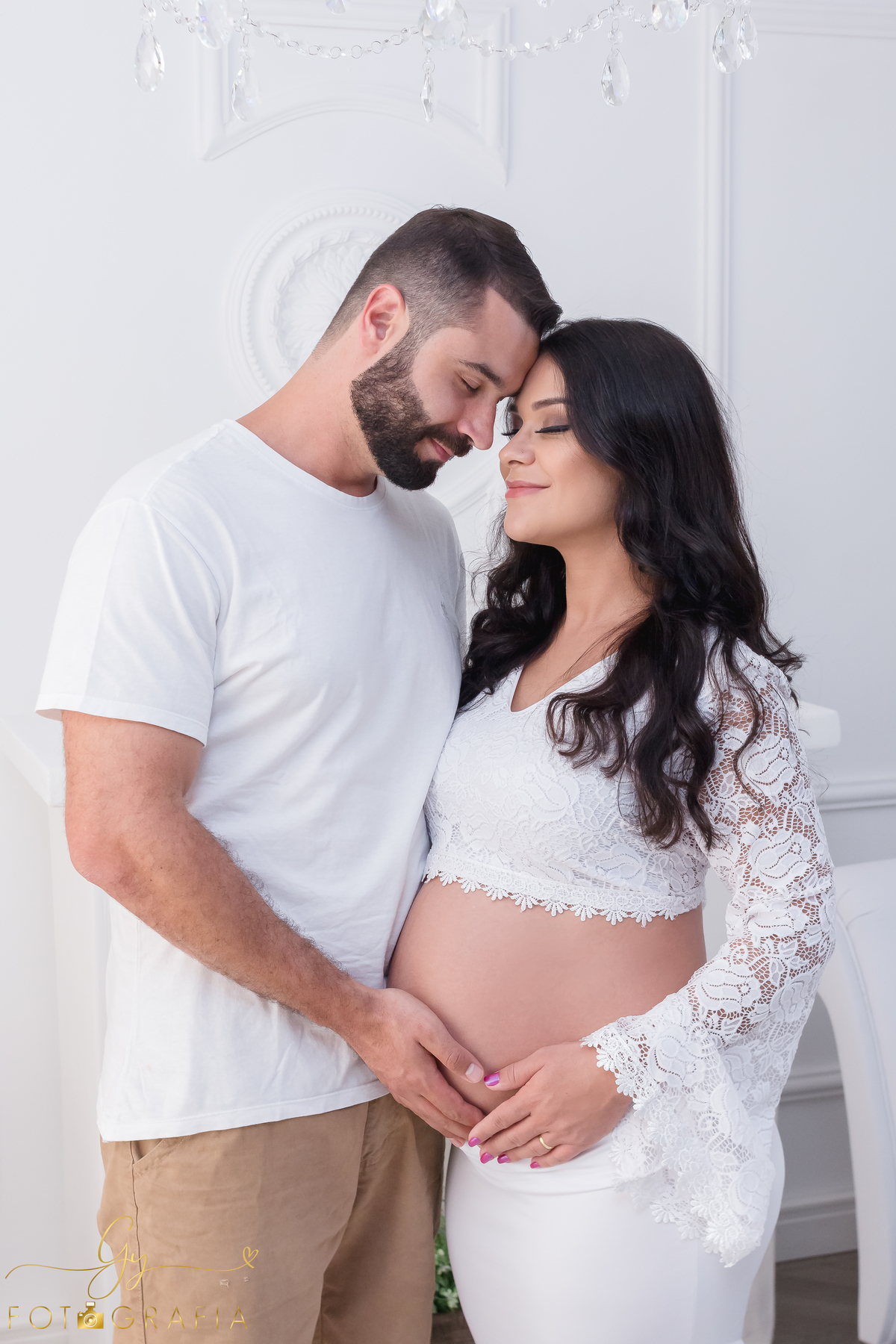 Ensaio de gestante da Ketlin. Fotógrafo em londrina especializado em ensaios gestantes. Momento registrado pela fotógrafa Giscellayne. Gy Fotografia.