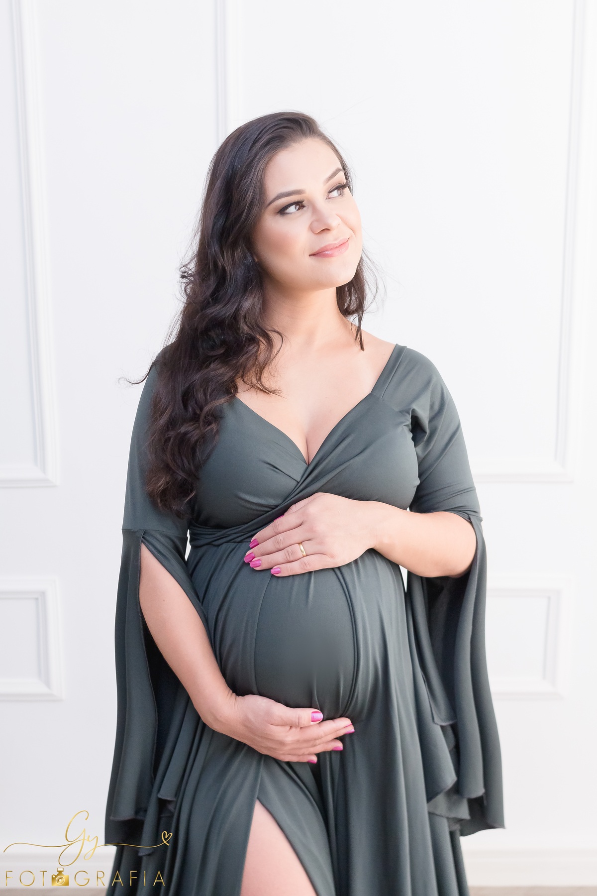 Ensaio de gestante da Ketlin. Fotógrafo em londrina especializado em ensaios gestantes. Momento registrado pela fotógrafa Giscellayne. Gy Fotografia.
