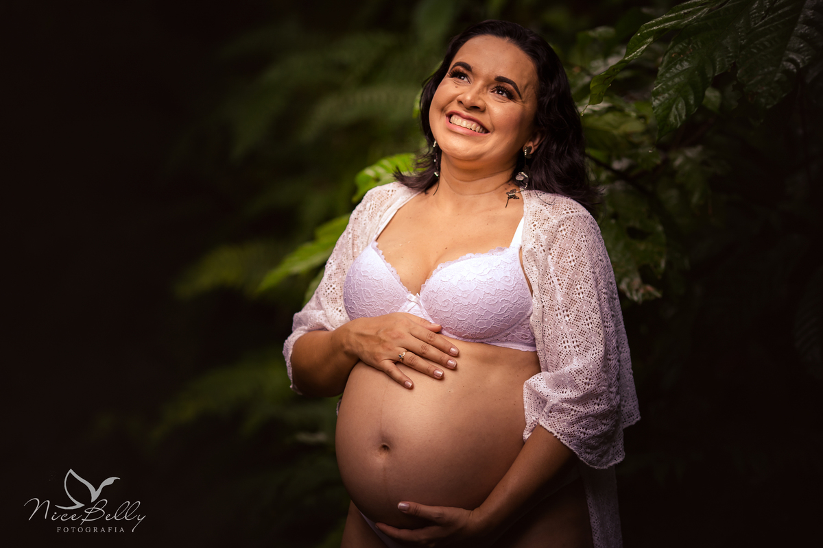 Ensaio de Gestante realizado com a Josianne Cesar em Iranduba, nas ruínas de paricatuba por Marcos Lima 