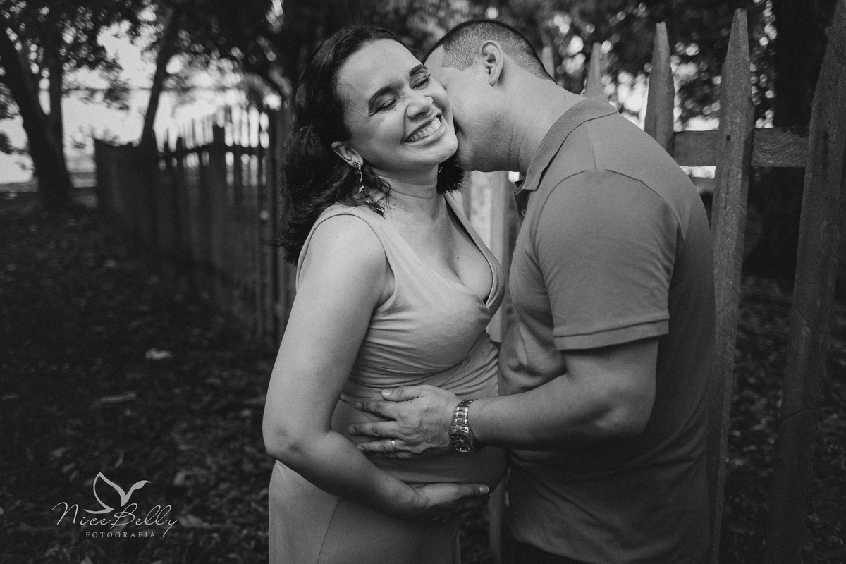 Ensaio de Gestante realizado com a Josianne Cesar em Iranduba, nas ruínas de paricatuba por Marcos Lima 