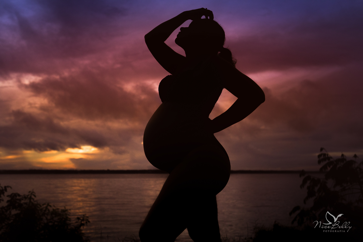 Ensaio de Gestante realizado com a Josianne Cesar em Iranduba, nas ruínas de paricatuba por Marcos Lima 