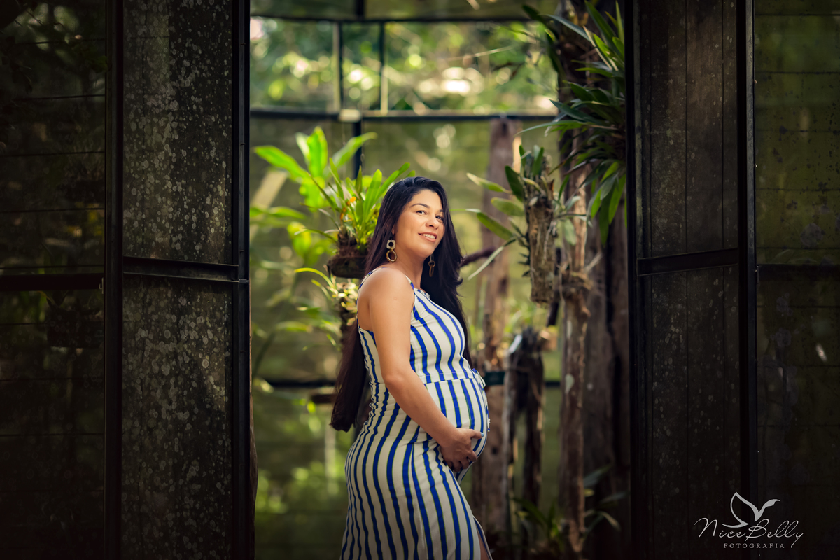 Ensaio de Gestante realizado com a Taty Toscano em Manaus no MUSA por Marcos Lima Fotografia