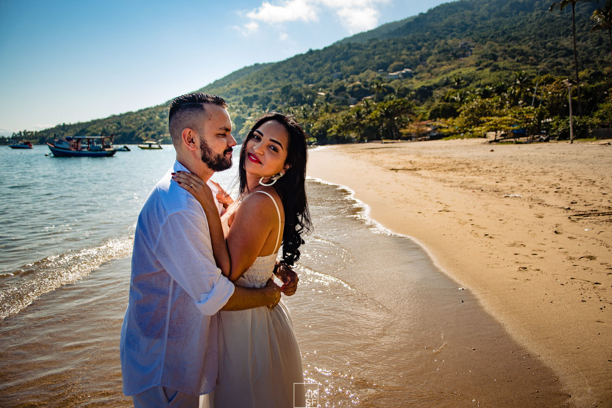 ensaio pré wedding ilhabela, ensaio pré casamento ilhabela, praia da armação, fotógrafo de casamento ilhabela, casamento na praia, ensaio pré wedding na praia fotografia de casamento na praia, pré casamento na praia, dicas ensaio pré wedding