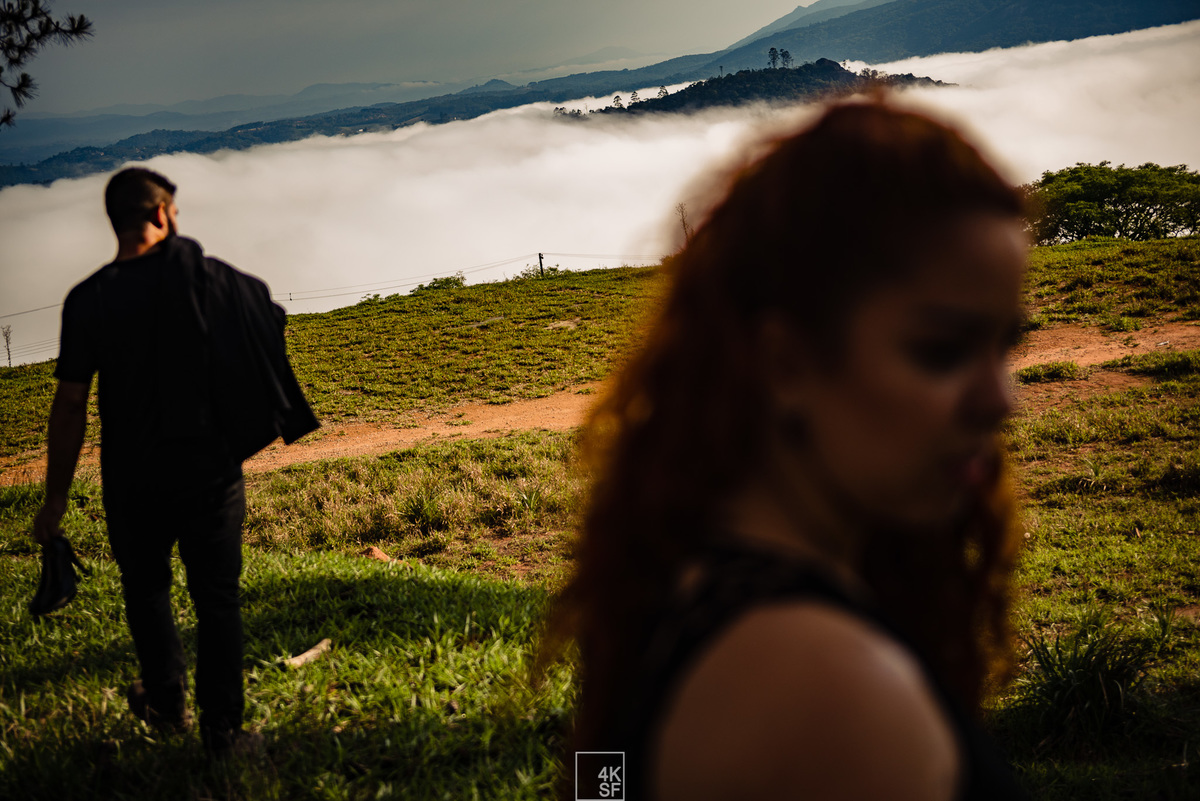ensaio pré wedding criativo, pré wedding caveira, pre wedding skull, pre wedding diferetente, pre wedding mairiporã, pré wedding nas montanhas, pre wedding nas nuves, fotografo de casamento em sao paulo
