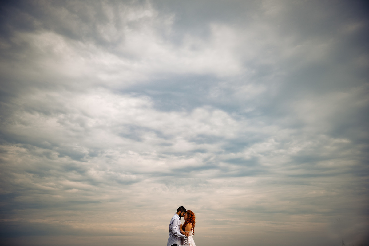 ensaio pré wedding criativo, pré wedding caveira, pre wedding skull, pre wedding diferetente, pre wedding mairiporã, pré wedding nas montanhas, pre wedding nas nuves, fotografo de casamento em sao paulo