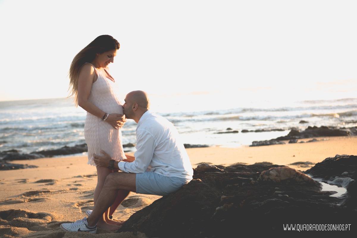 sessão de gravida na praia