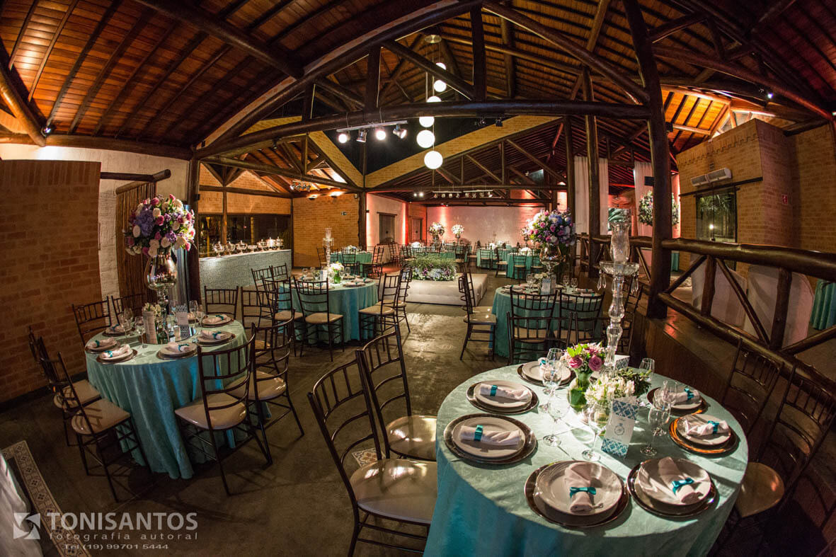 VISAO GERAL DA DECORACAO DE FESTAS E EVENTOS NO SALAO KRATOS EM VINHEDO SP
