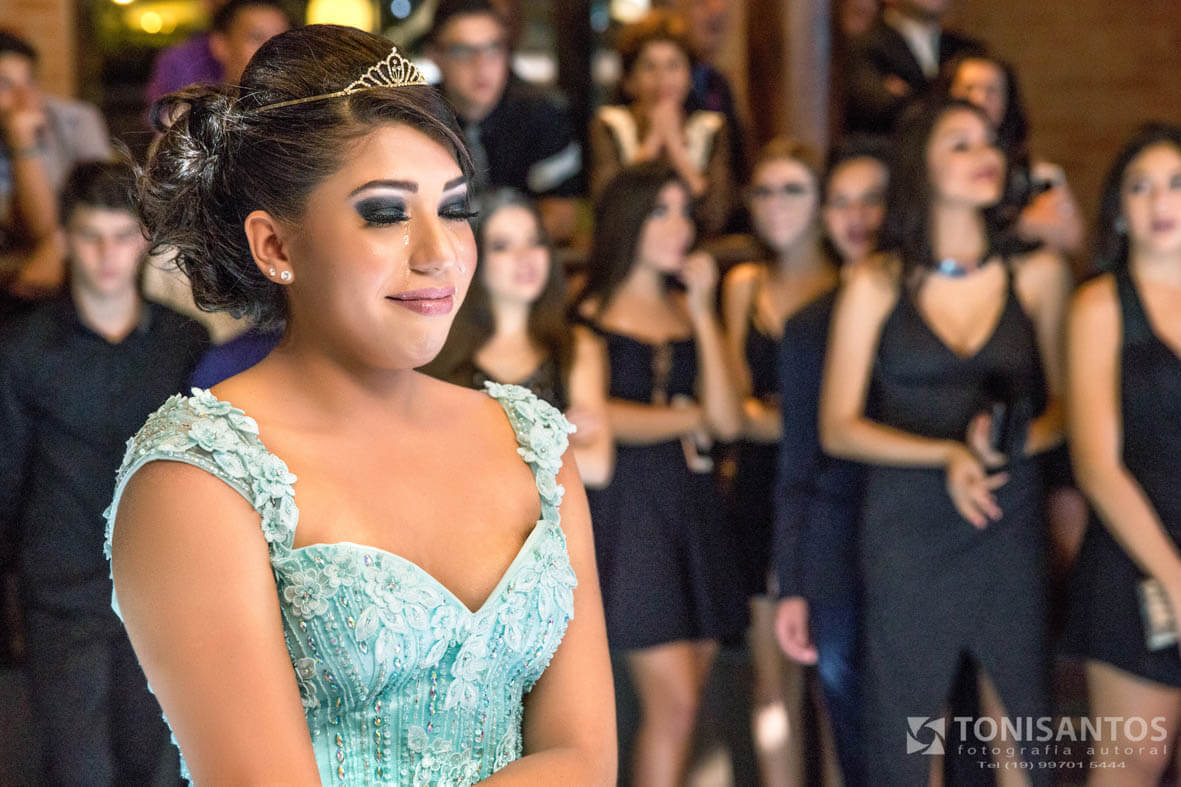 LINDA ANIVERSARIANTE DE 15 ANOS
