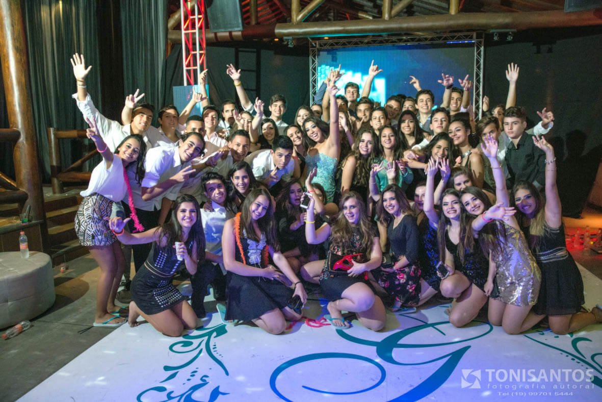 FOTOGRAFIA OFFICIAL DA FESTA DE 15 ANOS DE GIULIA FOTOGRAFO E VIDEO DRONE DA EQUIPE TONI DRONE DE CAMPINAS SAO 
PAULO SP.