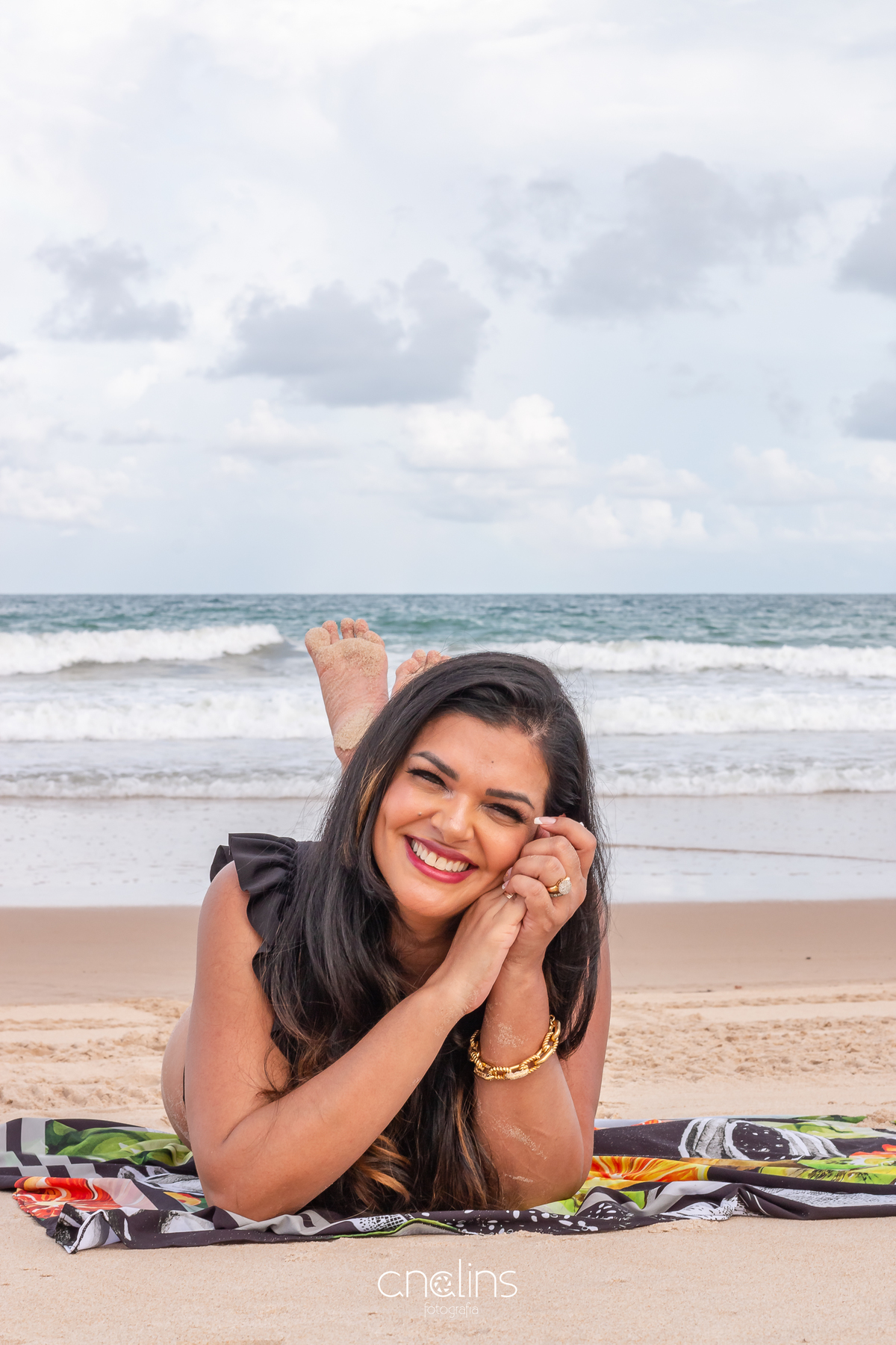 Foto deitada na beira mar