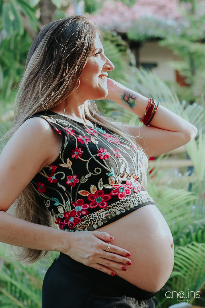 Ensaio gestante no Hotel Amoaras em Maria Farinha-PE.
Fé.