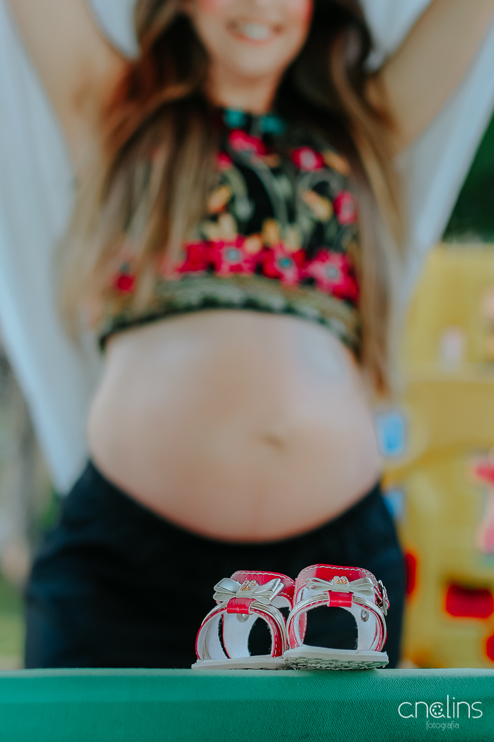 Ensaio gestante no Hotel Amoaras em Maria Farinha-PE.
Detalhe do sapatinho.