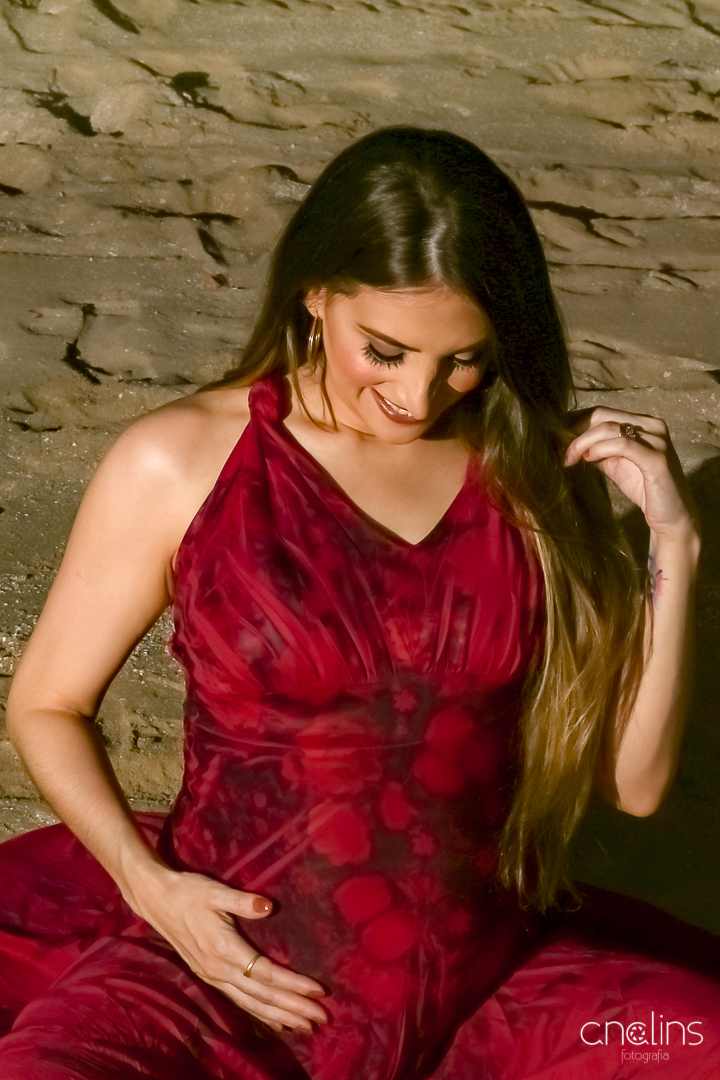 Ensaio gestante no Hotel Amoaras em Maria Farinha-PE.
Na área externa no fim do dia.